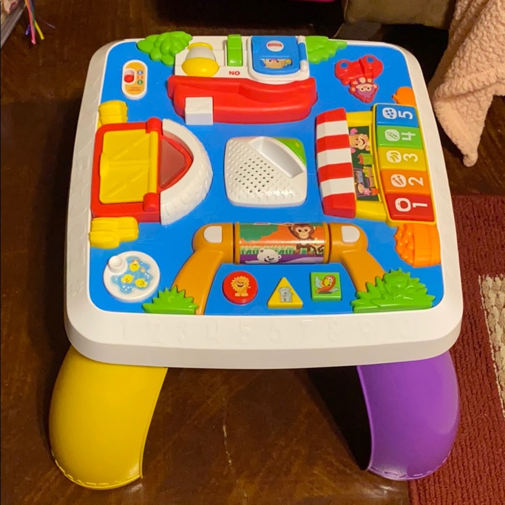 Stand and play toy